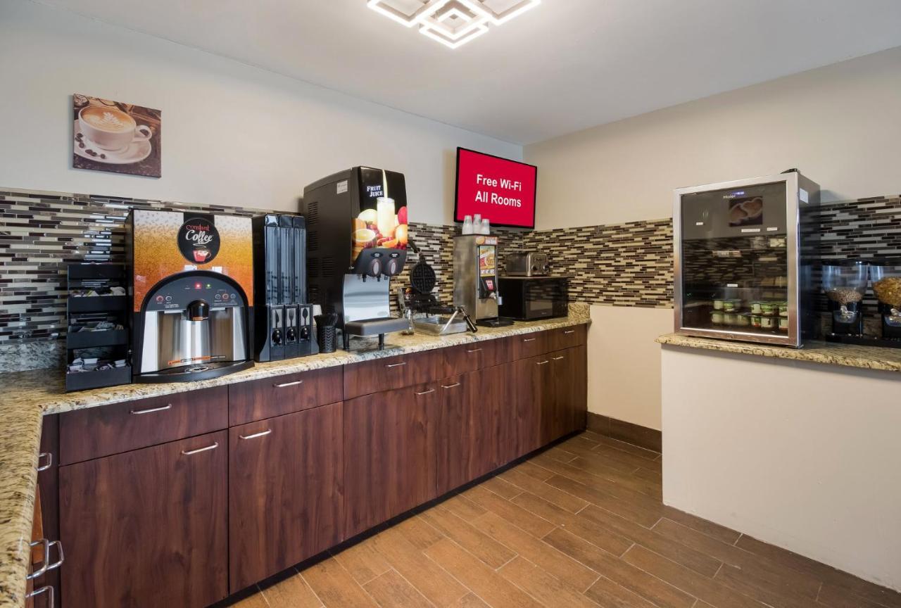 Red Roof Inn & Suites Jackson, Tn Екстериор снимка