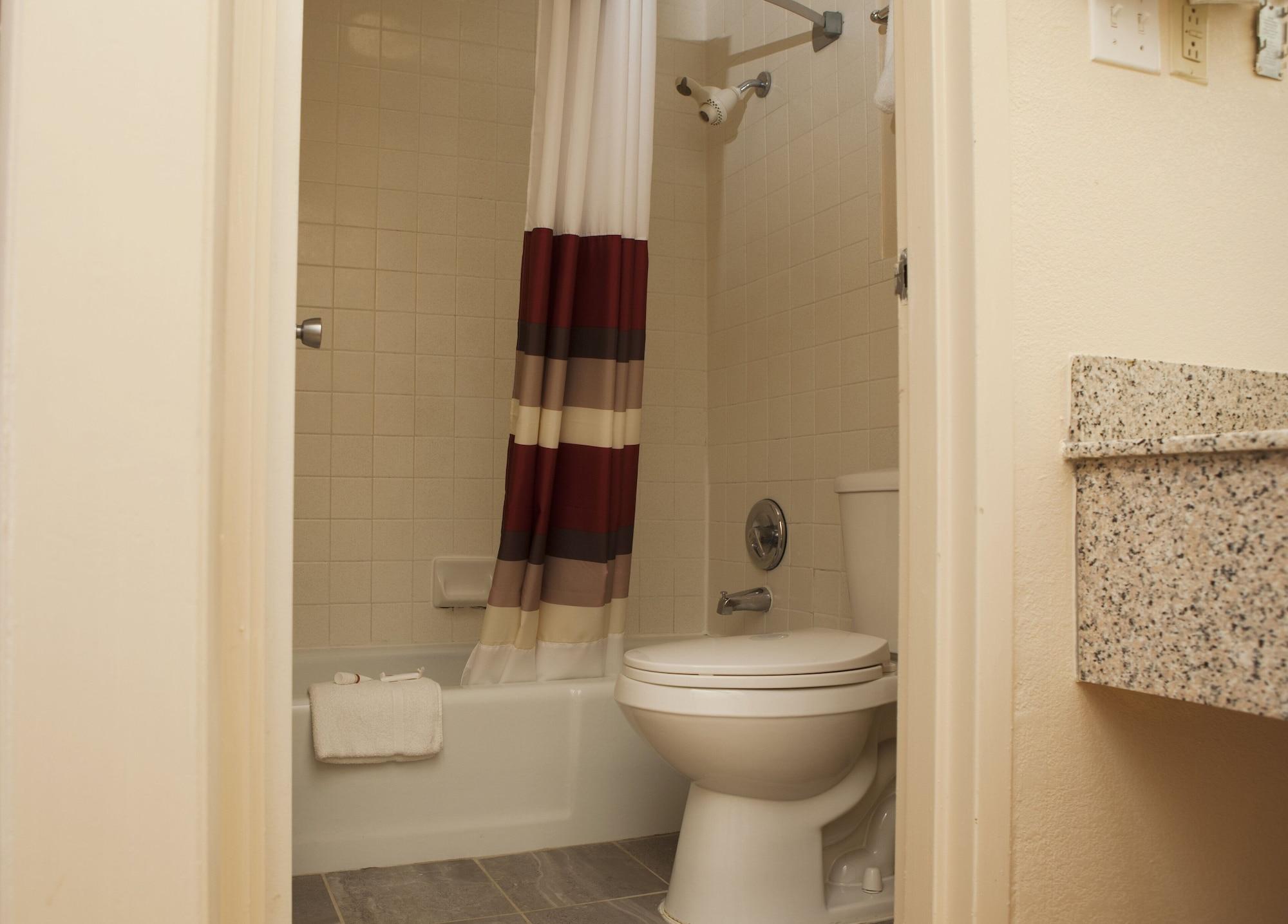 Red Roof Inn & Suites Jackson, Tn Екстериор снимка